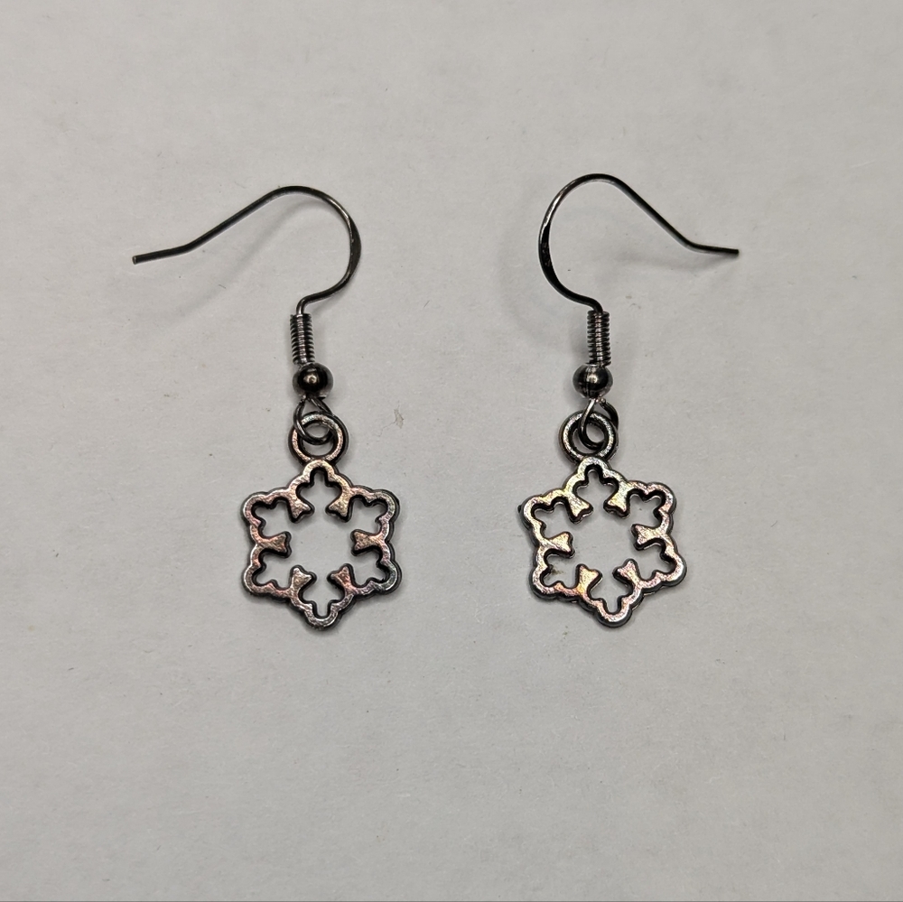 Mini Snowflake Earrings - Picture 4 of 7